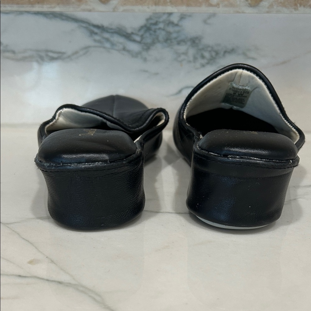 Elegant Black Women's Slippers by David Green - Picture 5 of 5